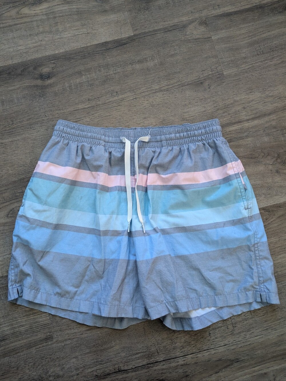 chubbies 5.5" Gray Elastic Waist Swim Trunks with Mesh Liner Sz M